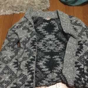 GRAY WINTER SWEATER